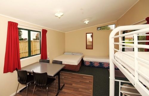 Omokoroa Kiwi Holiday Park Ταουράνγκα Εξωτερικό φωτογραφία